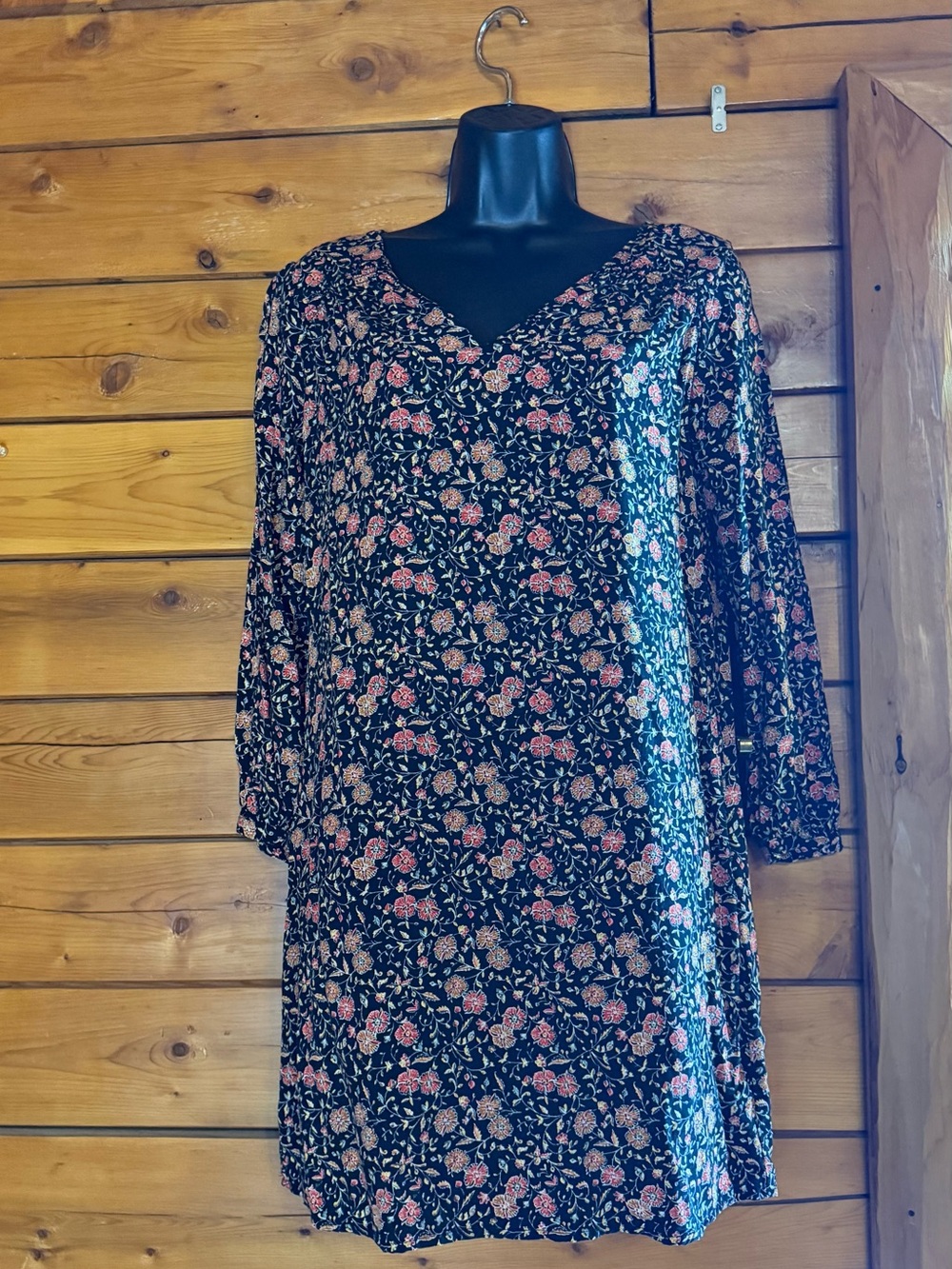 Old Navy Black Floral V-Neck Long Sleeve Dress with Pink Roses 🌹 mini